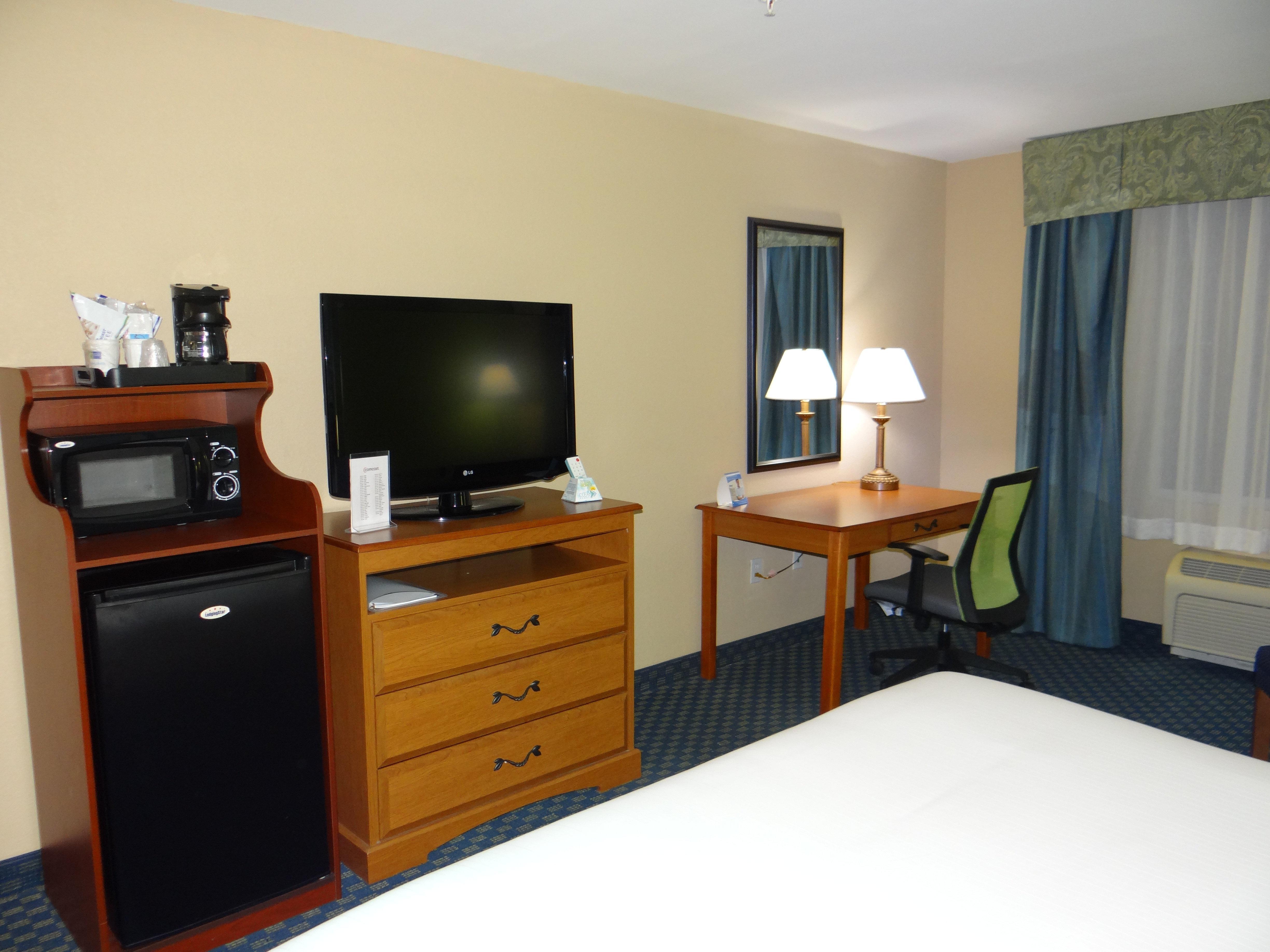 Holiday Inn Express Hotel & Suites Salisbury - Delmar By Ihg Ngoại thất bức ảnh