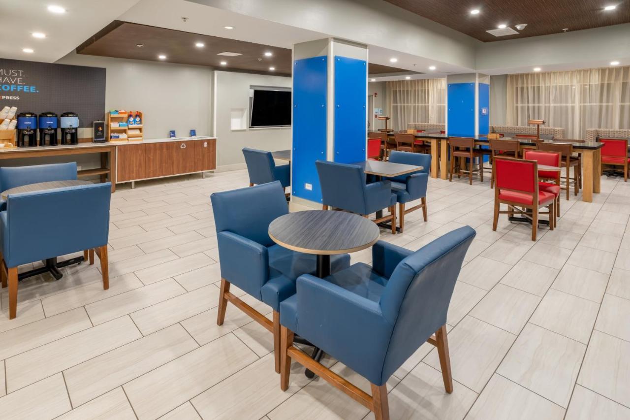 Holiday Inn Express Hotel & Suites Salisbury - Delmar By Ihg Ngoại thất bức ảnh